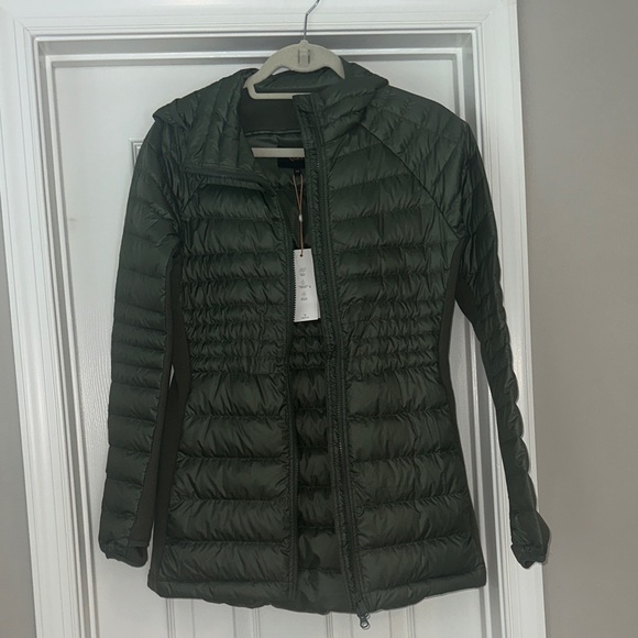 Quince lightweight down jacket - Picture 1 of 12